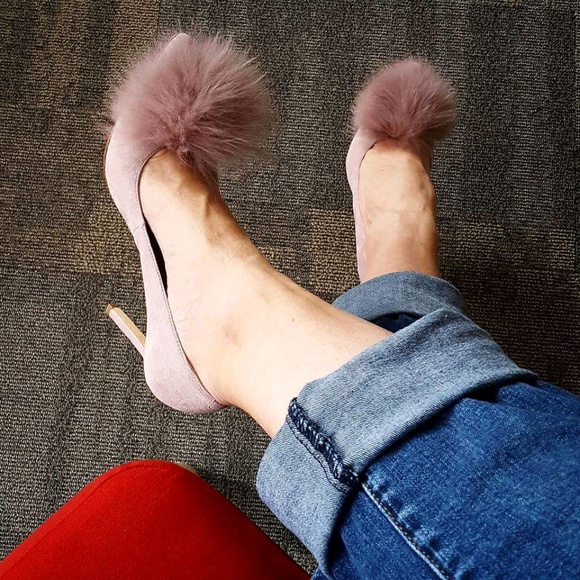 Meet your Posher, Jennifer - Picture 3 of 3